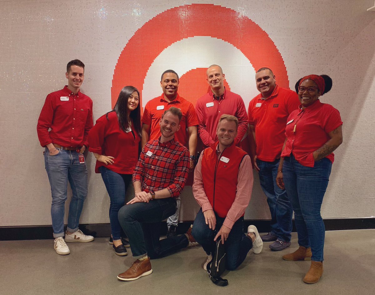 What a fantastic day spending time with HRVP Jermaine, HRD Nancy, and HRBP Geraldo. D423 &amp; D471 did a great job showcasing their business and team! 🥳