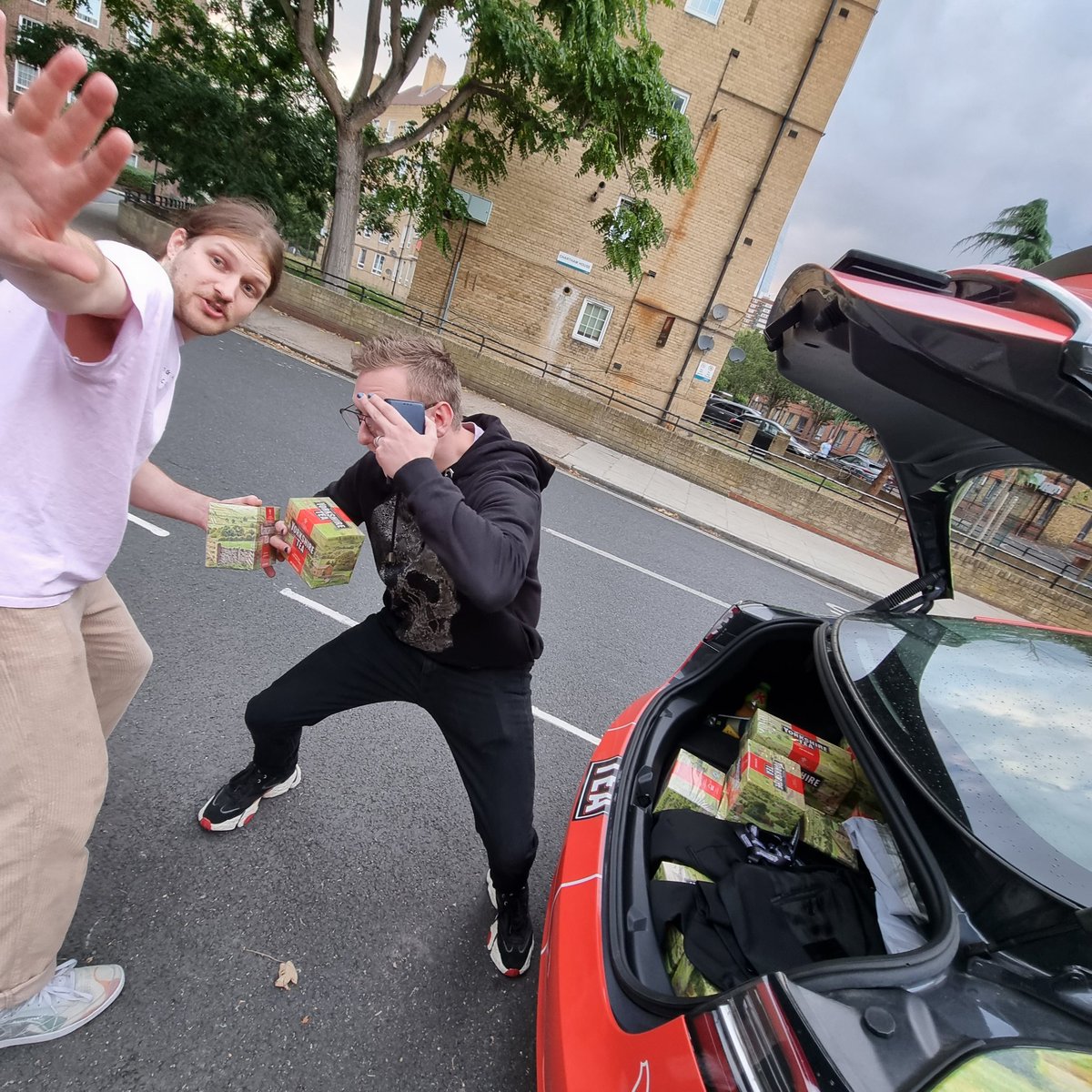 PleasantKenobi tweet media