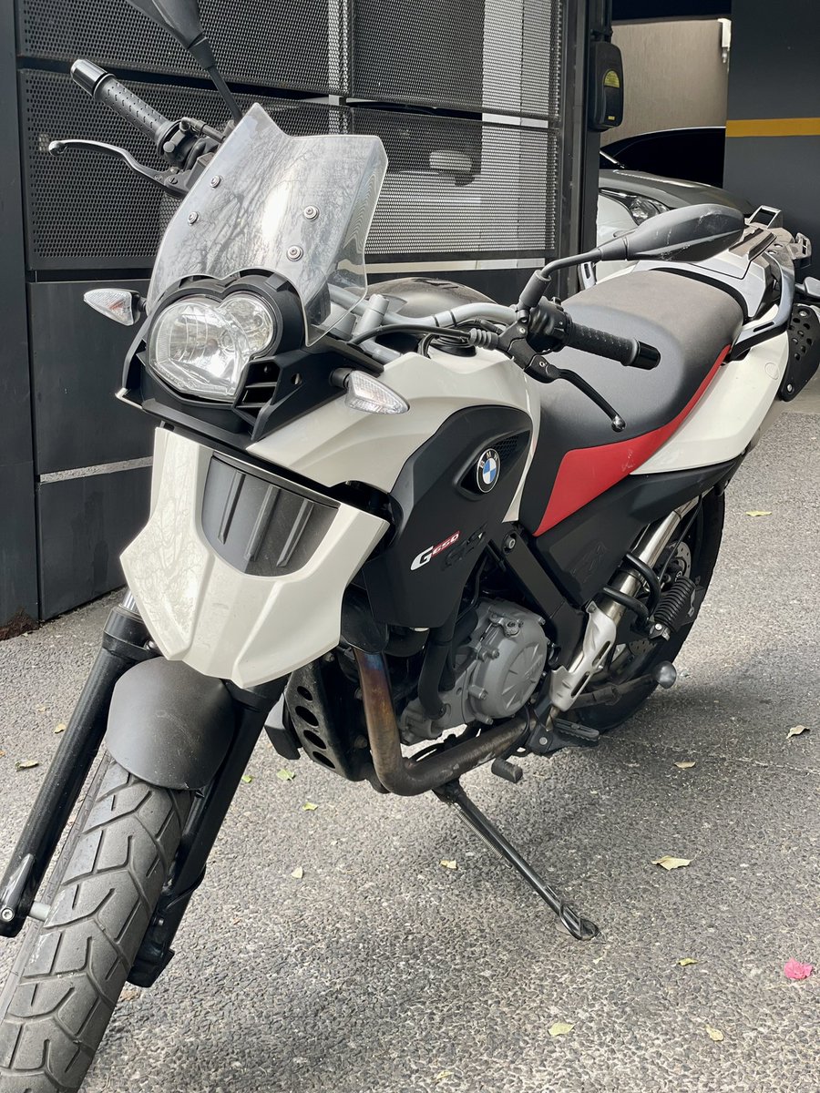 bruneayala's tweet photo. ¡VENDO! 

Moto BMW 
Modelo G 650 GS/ 2015 
5500 Km 
Mantenimiento al día
50.000.000 Gs

📲 0981 821 952 

Favor compartir 🙏🏼 https://t.co/ZkwECFgoK1