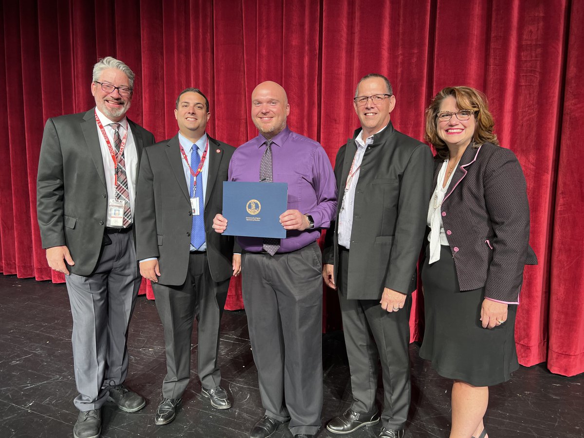 VDOE_News's tweet photo. Congratulations to Jordan Markwood, a music teacher at Rock Ridge High School for being named the 2023 Region 4 Teacher of the Year! #VATOY2023 https://t.co/aOYfVm5tHW