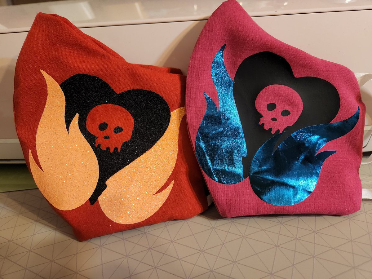 ANewTempo's tweet photo. Whipped these sexy babes last night.
If you know me, you know how much I love alkaline trio
#alkalinetrio #alk3 https://t.co/uLxJj0cQOl