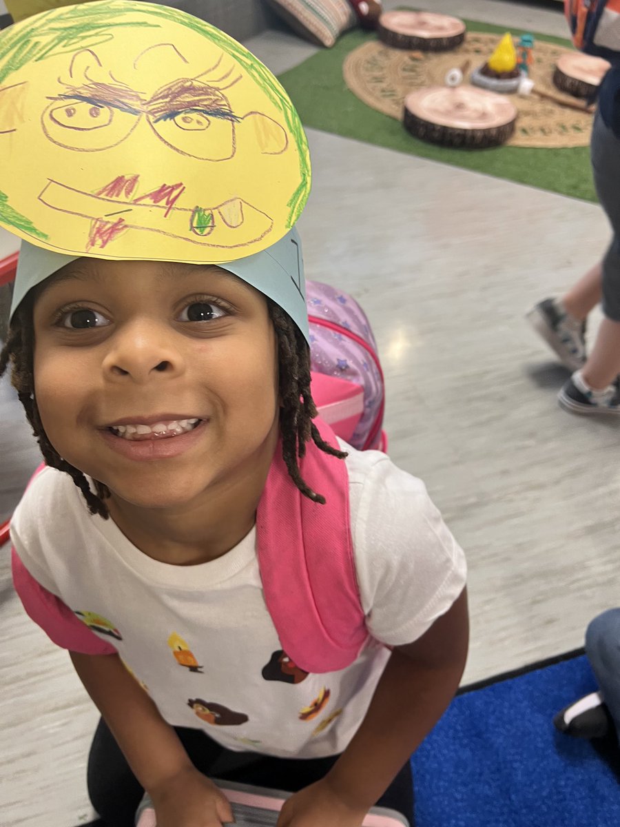 AbingdonGIFT's tweet photo. We are all smiles at Abingdon for the start of this school year! Gold stars to our teachers for making the first week special! https://t.co/jkttF4eJfR