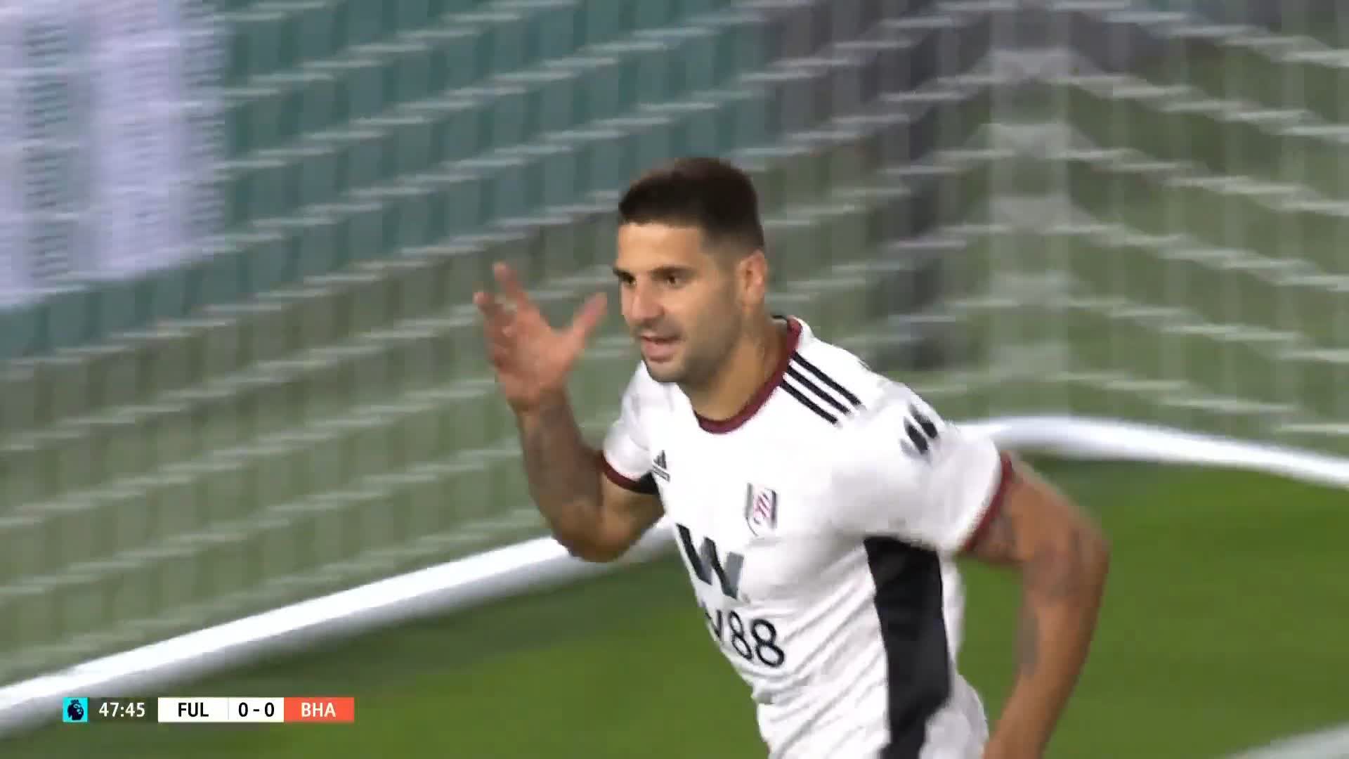 Mitrović.
Scores.
Goals.

Aleksandar Mitrović brings up 💯 league goals for Fulham! 👏”