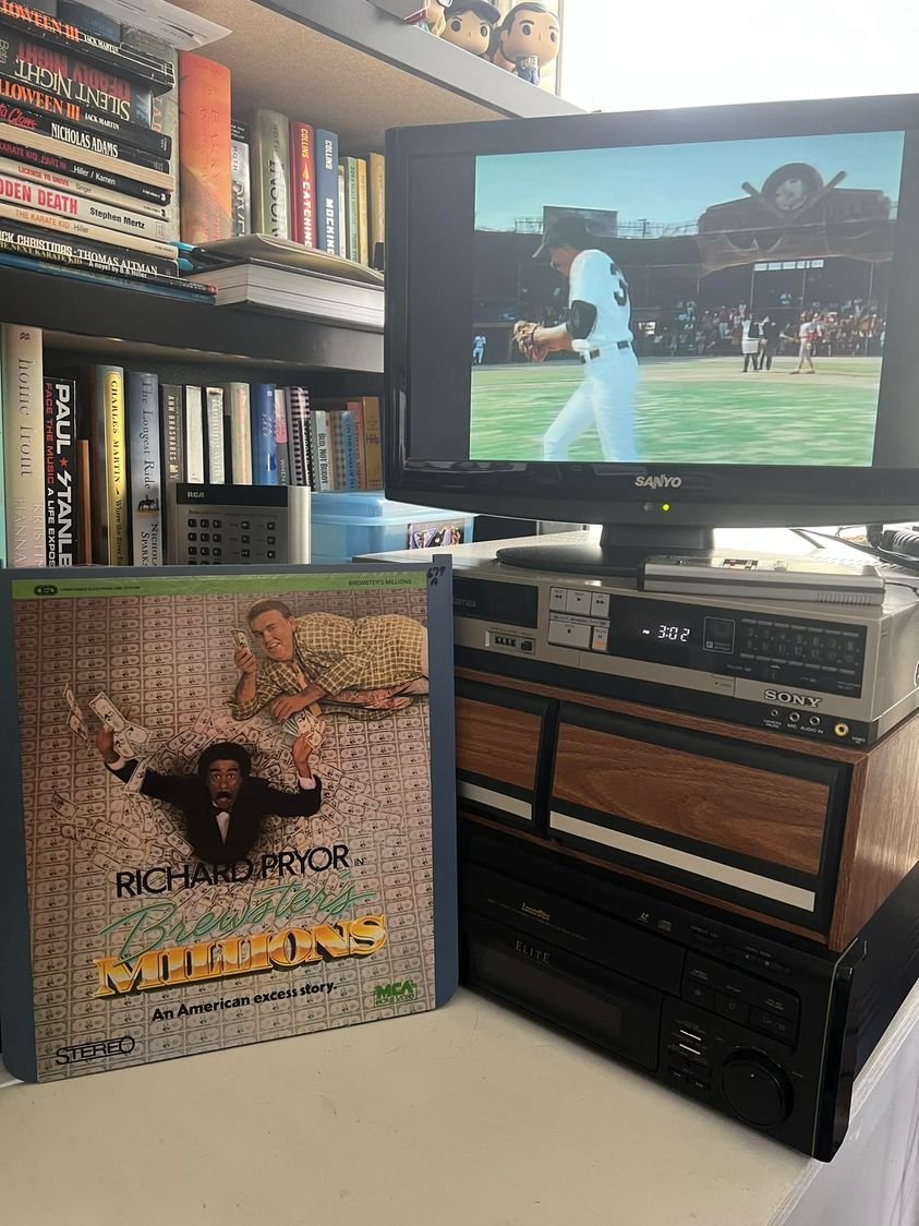 RockVideoRental's tweet photo. Spinning another CED today
first time watch Brewster's Millions
#CED #RCAVideoDisc #Selectavision #CapacitanceElectronicDisc #BrewstersMillions https://t.co/mYeyUBbz79