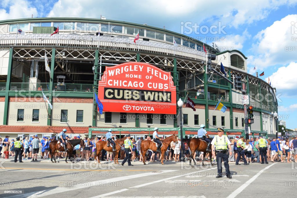 TheJohnSkyler's tweet image. Flight booked. ☑️

Hotel booked. ☑️

@Cubs tickets purchased. ☑️

This time next week I’ll be going to my first game at Wrigley. ❤️ ⚾️ 🐻 #BucketListStuff