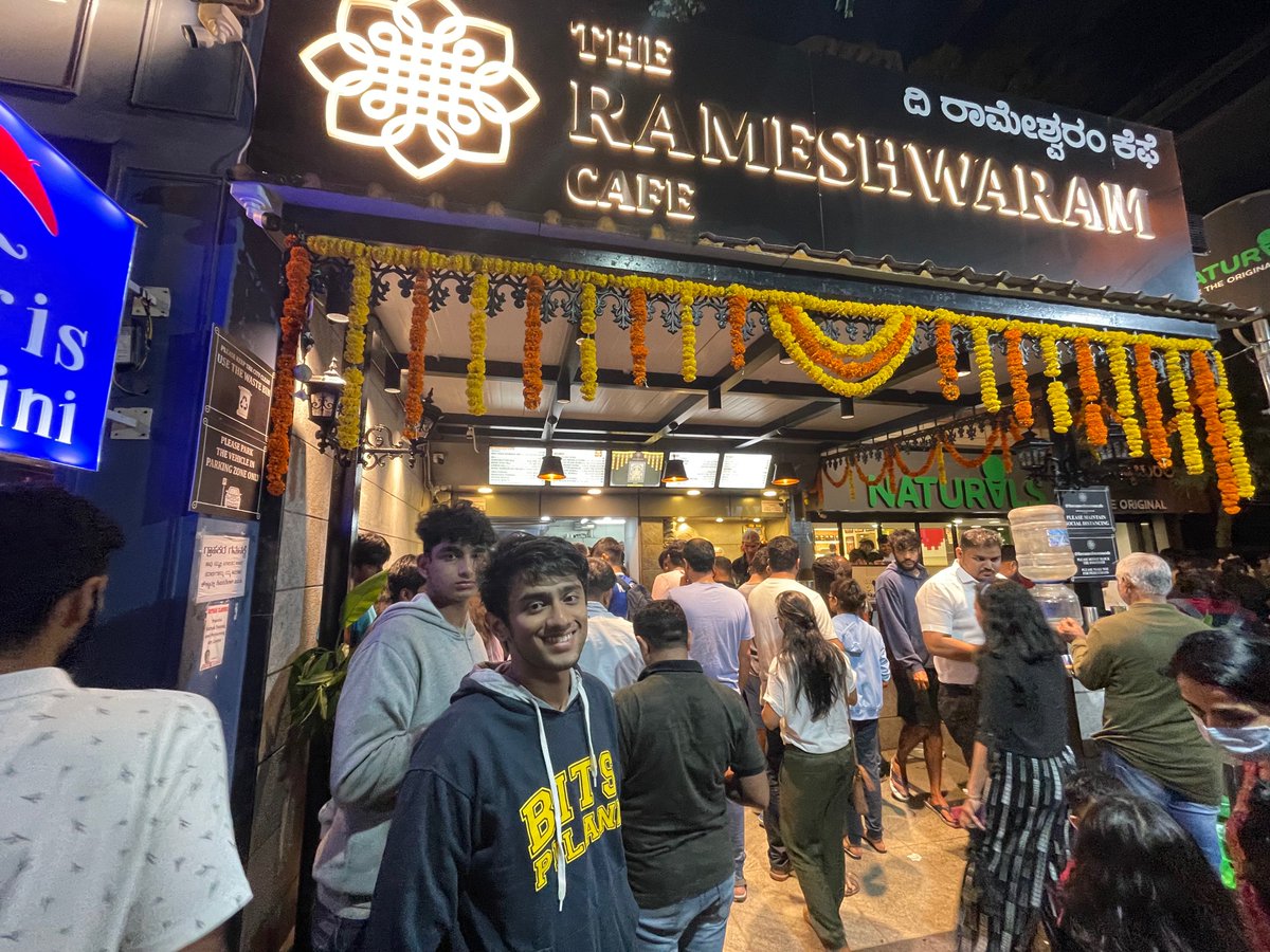 sanch1tK's tweet photo. Had to visit the rameshwaram cafe while in blr; had good company too @harsh_pardeshi_ https://t.co/qQ1yMtLIsC