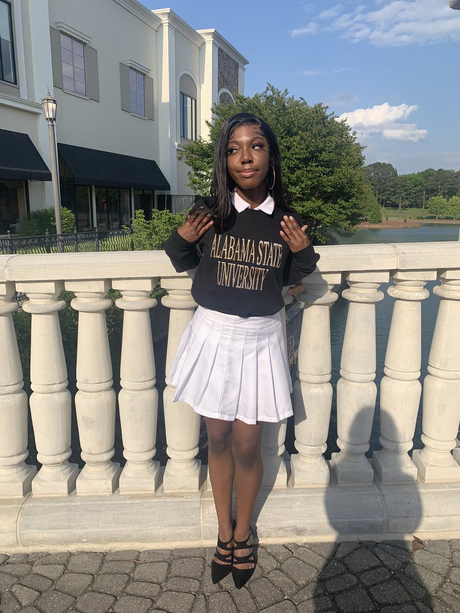 niya__webb's tweet photo. #BAMASTATETRAIN https://t.co/FTG5NfIuzl