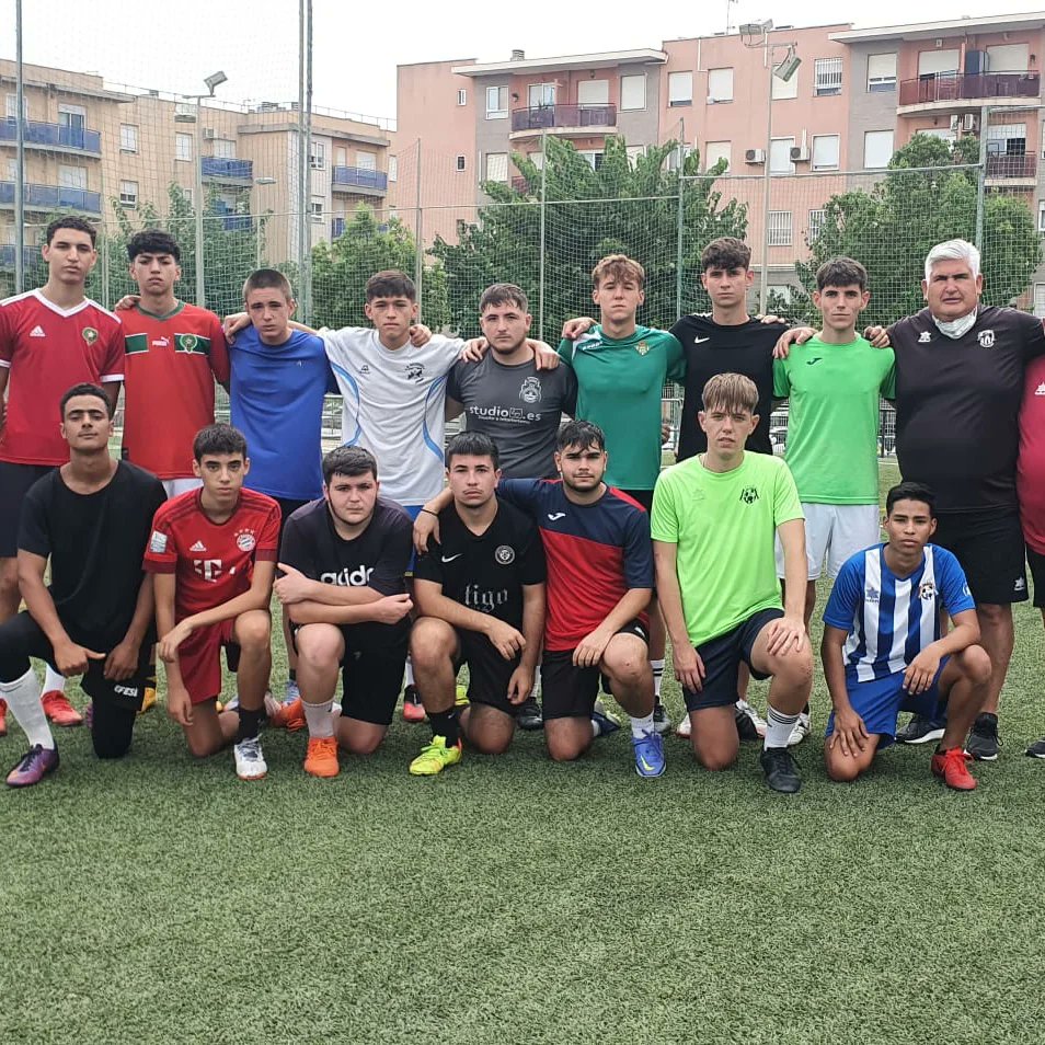 ❗NUESTRO JUVENIL B YA ESTÁ EN MARCHA❗

Hoy nuestros chicos han vuelto a los entrenamientos con buen nivel físico💪🏼⚽

🔵⚪YO SOY DEL CD LAPUERTA,Y TÚ?

#yosoydeLaPuerta
cdlapuerta.es