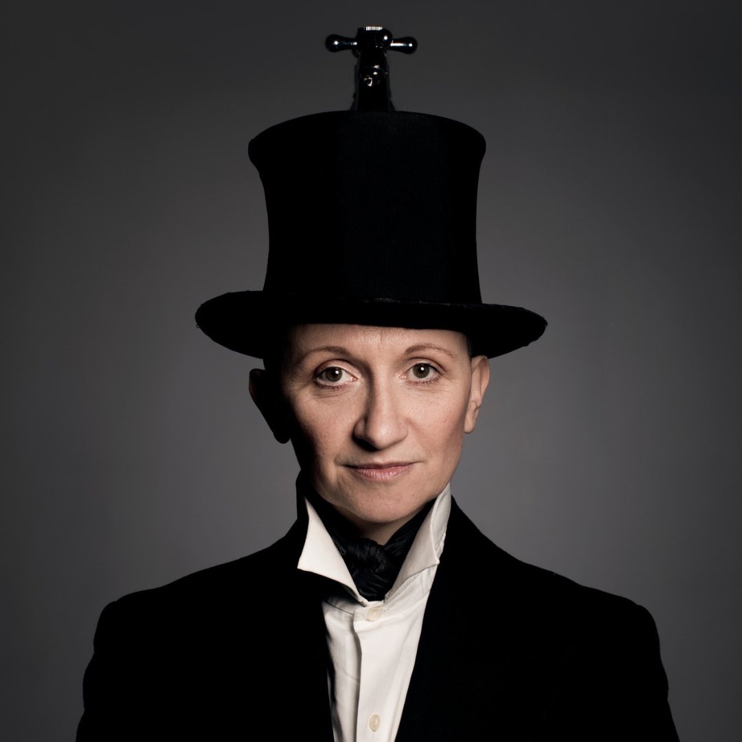 FEAST THEATRE FESTIVAL (@feast_festival) on Twitter photo DARK MOTHER, LUCY HOPKINS
Behold! A shining light in the deepest depths! Are you afraid of the dark? Don’t worry darling, Mummy’s here.
🗓 Wednesday 21st September
⏰ 7:30pm
📍 <a href="/MalvernCube/">Malvern Cube</a>
🎟 £10 - ticketsource.co.uk/whats-on/worce…
🏷#FeastFest22 DARK MOTHER, LUCY HOPKINS
Behold! A shining light in the deepest depths! Are you afraid of the dark? Don’t worry darling, Mummy’s here.
🗓 Wednesday 21st September
⏰ 7:30pm
📍 <a href="/MalvernCube/">Malvern Cube</a>
🎟 £10 - ticketsource.co.uk/whats-on/worce…
🏷#FeastFest22