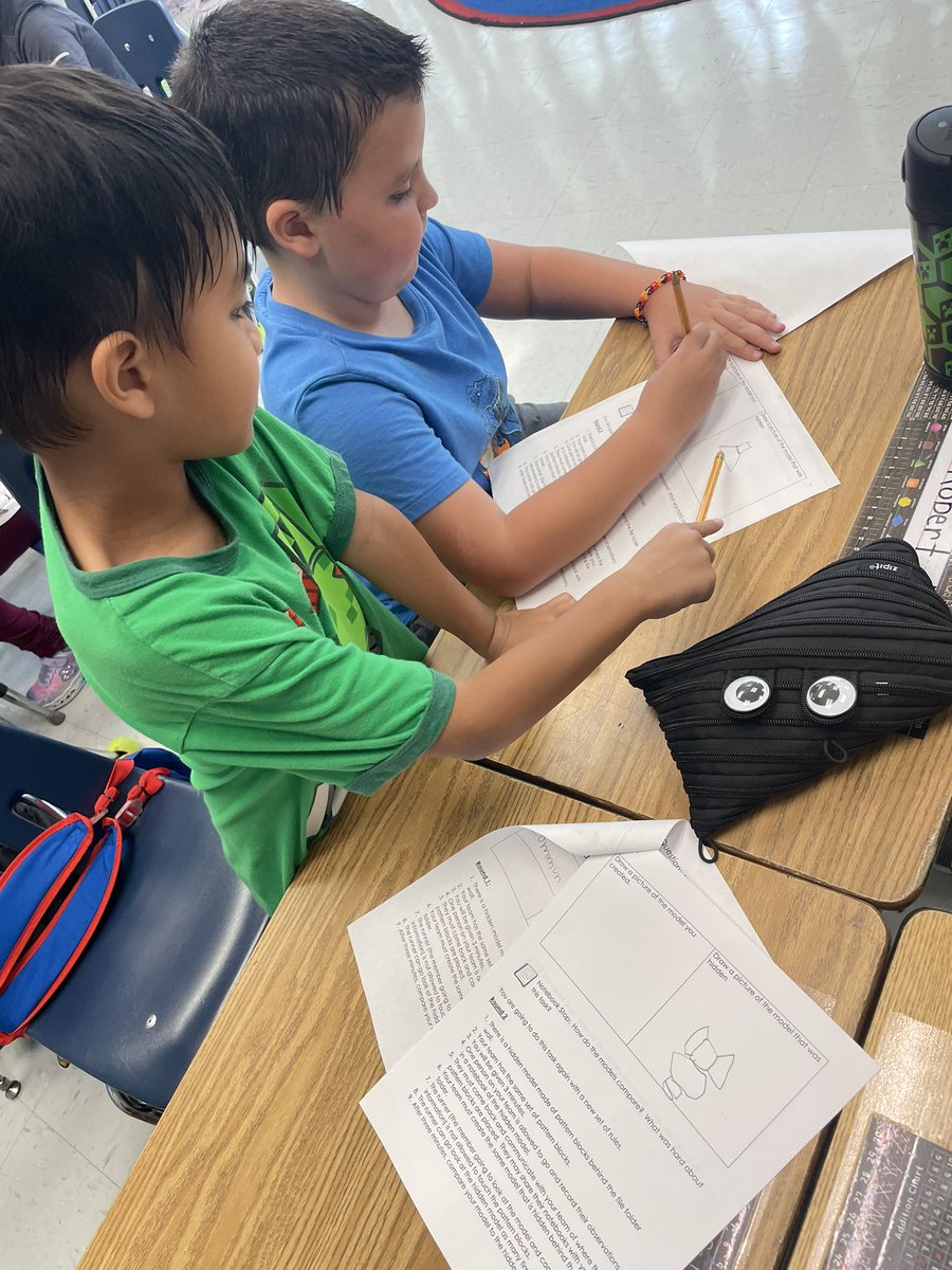 MissMarchio's tweet photo. Scientists need to Synergize! Today we had to practice two critical skills or a scientist, communication and making models! https://t.co/UW6hcQOOlo