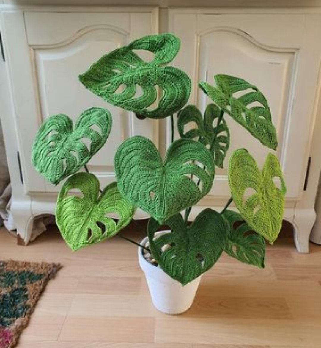 Check out this crochet monstera by PippaPatternsCrochet 🌿