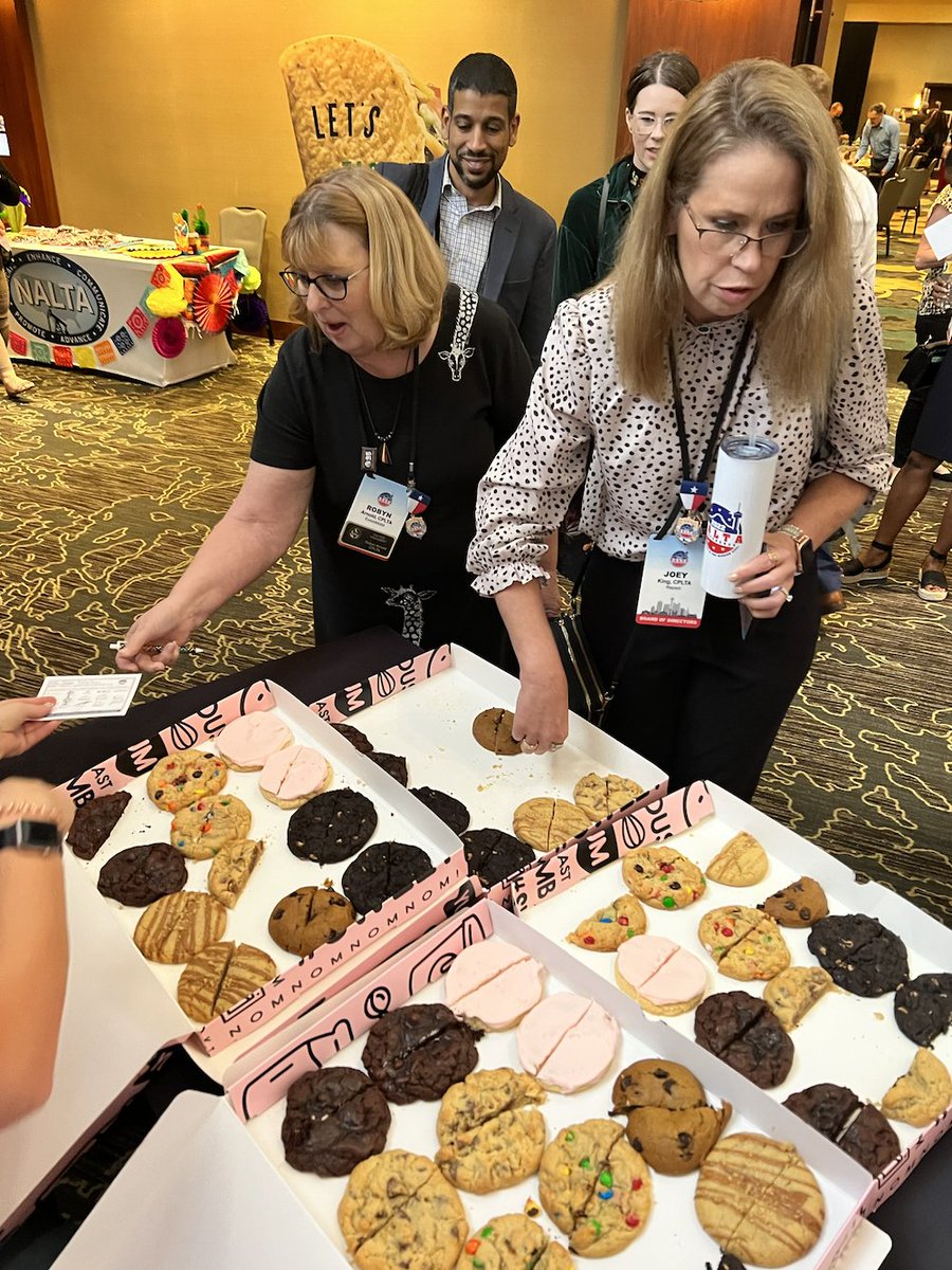 PakEnergyLLC's tweet photo. The Pak….has your snack!! 🍪
PakEnergy is toooo sweet proving an afternoon Crumbl Cookie break for #NALTA attendees. You know what goes great with cookies? Some excellent software! #PakEnergy #Software #OilandGas https://t.co/tKDAzZEuzI