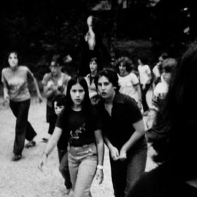 CSM_Podcast's tweet photo. MINI MYSTERIES: The origin &amp; history of slenderman! #slenderman #scary #reddit #creepypasta #podcast #mystery https://t.co/x342WyqcvQ