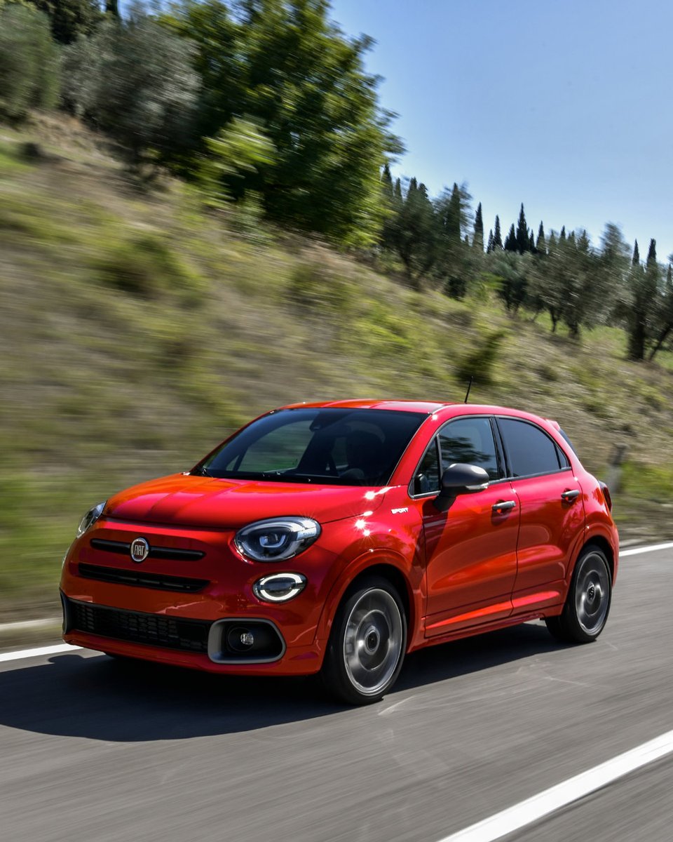 FIATUSA's tweet photo. Them: Pumpkin Spice is now available ☕️
 
Us: On our way 🛞💨 https://t.co/T0cwIeAWqf