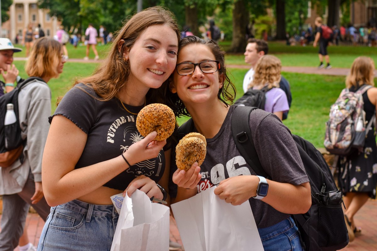 sink123sqdu's tweet photo. Weeks of Welcome might be over, but the semester is just beginning! 💙🐏 Be sure to keep following us and check out or website to stay up-to-date with our programs and more! 📸 https://t.co/GacQUj6RfH
#TarHeelsStayActive https://t.co/Qa1C1yIQ4W