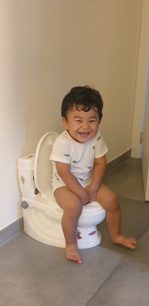 AngelAmyy_'s tweet photo. My little baby is not so little anymore 😭  Happy 2nd Birthday to my handsome lil man 🥰🥳 https://t.co/6ouVFy6X2p