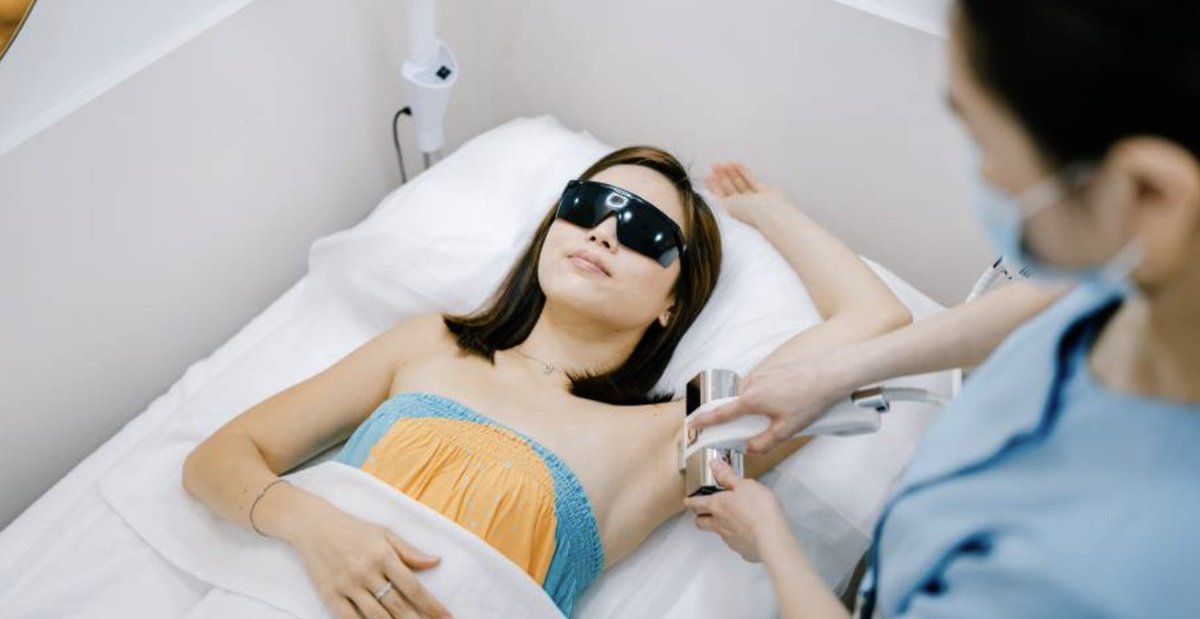 DailyVanity tweet media