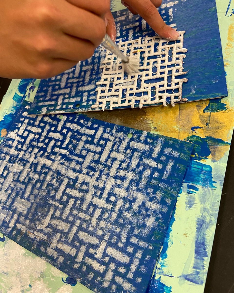 RuppMMS's tweet photo. Another day, another layer… added dry brush stenciling to our sketchbook covers today in art class. 🖌🎨 #mmsFAA https://t.co/tLWYJRNnM6