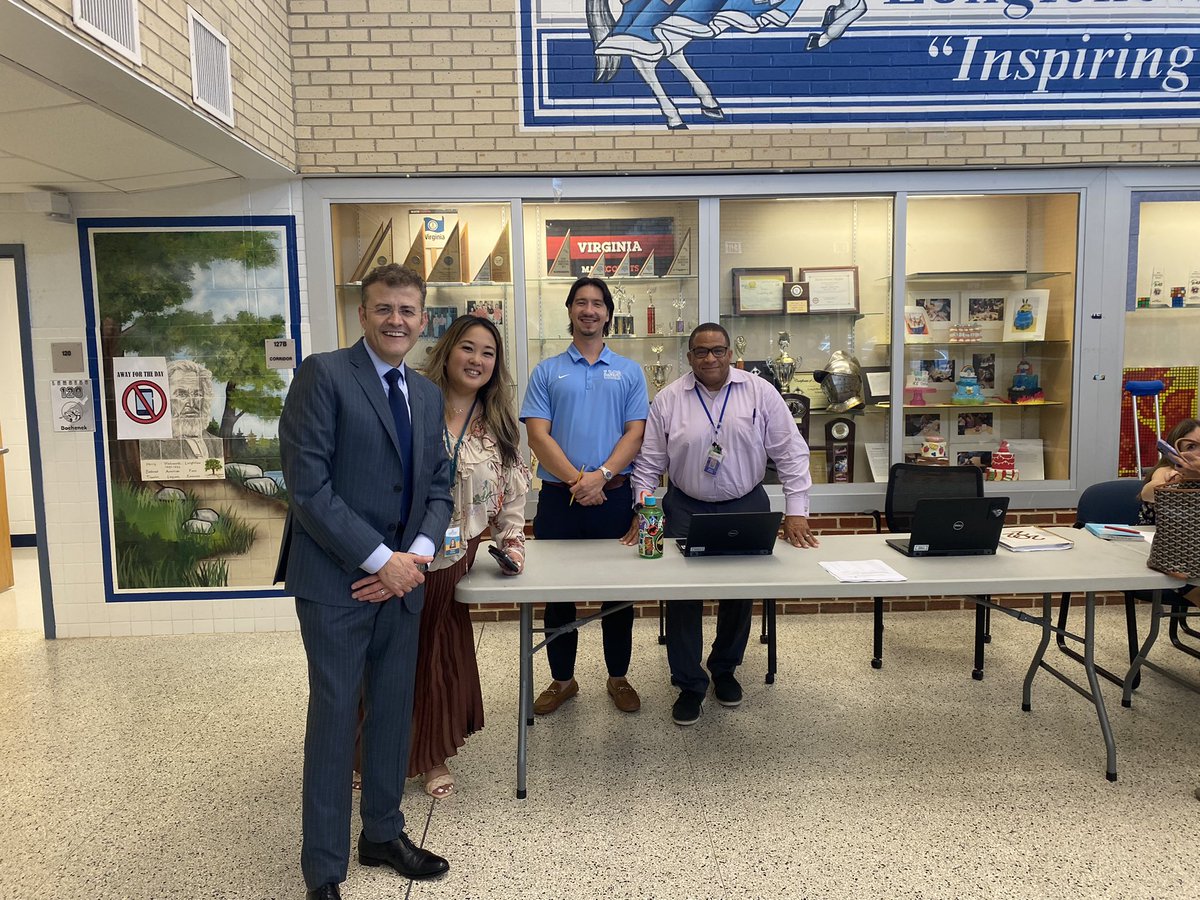 There’s no better feeling than welcoming, connecting, and building community with our Lancer families! This was an evening to remember! #BTSN <a href="/LongfellowFCPS/">LongfellowMS</a> <a href="/FCPSR2/">FCPS Region 2</a>