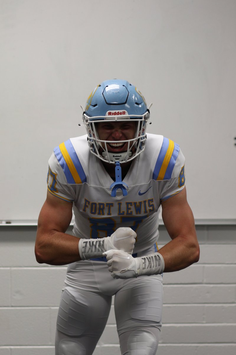 New threads, didn't you hear? 🤫🔥

#LetsSoar x #DaLew x #RespectTour2022 x #TalonsUp x #Together