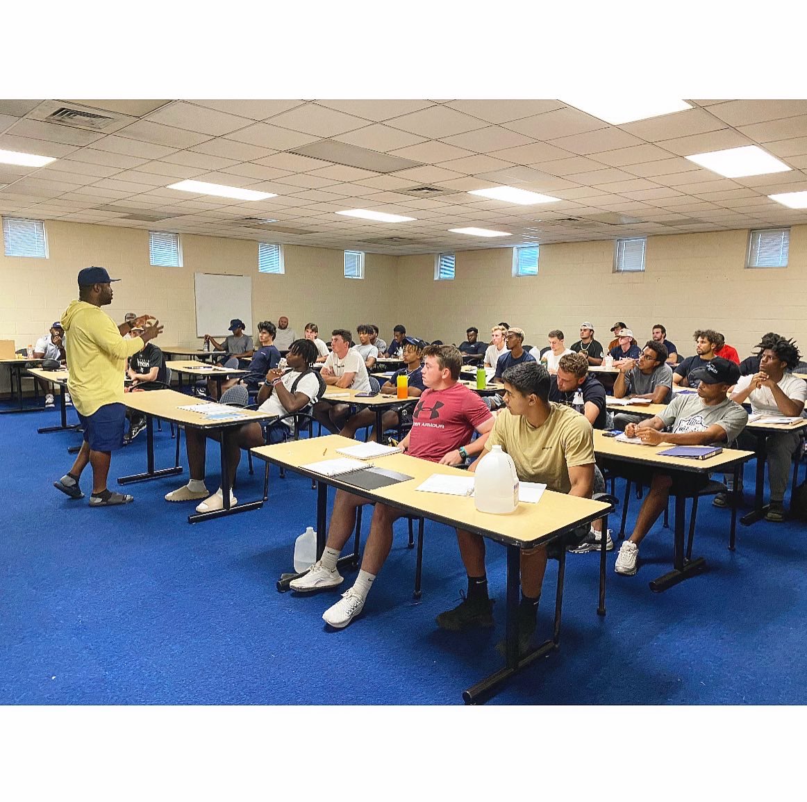 cjbeatty44's tweet photo. Today I had the honor and privilege to speak to the North Carolina A&amp;T State University Baseball Team. Going back to my university is always a treat! Proud Aggie Alumni
.
#cjbeatty #aggiepride https://t.co/eluY1xexZ3