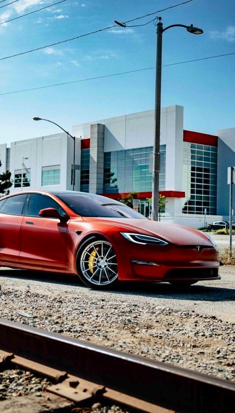 UnpluggedTesla's tweet photo. Another track-ready UP Plaid 🧡 https://t.co/QWdSKWAxDz