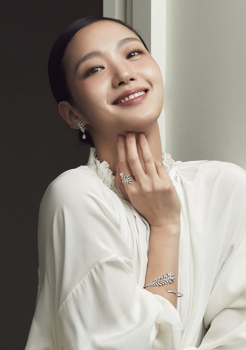 kimGoeunIndia's tweet photo. #KimGoEun is nominated for the 8th APAN Star Awards in the OTT Female Best Actor category for #YumisCells 

The 2022 APAN Star Awards will be held on September 29 at KINTEX, Ilsan

https://t.co/fQ2jAwMrqO

#김고은 #유미의세포들 #APANStarAwards https://t.co/pYELXokRcy
