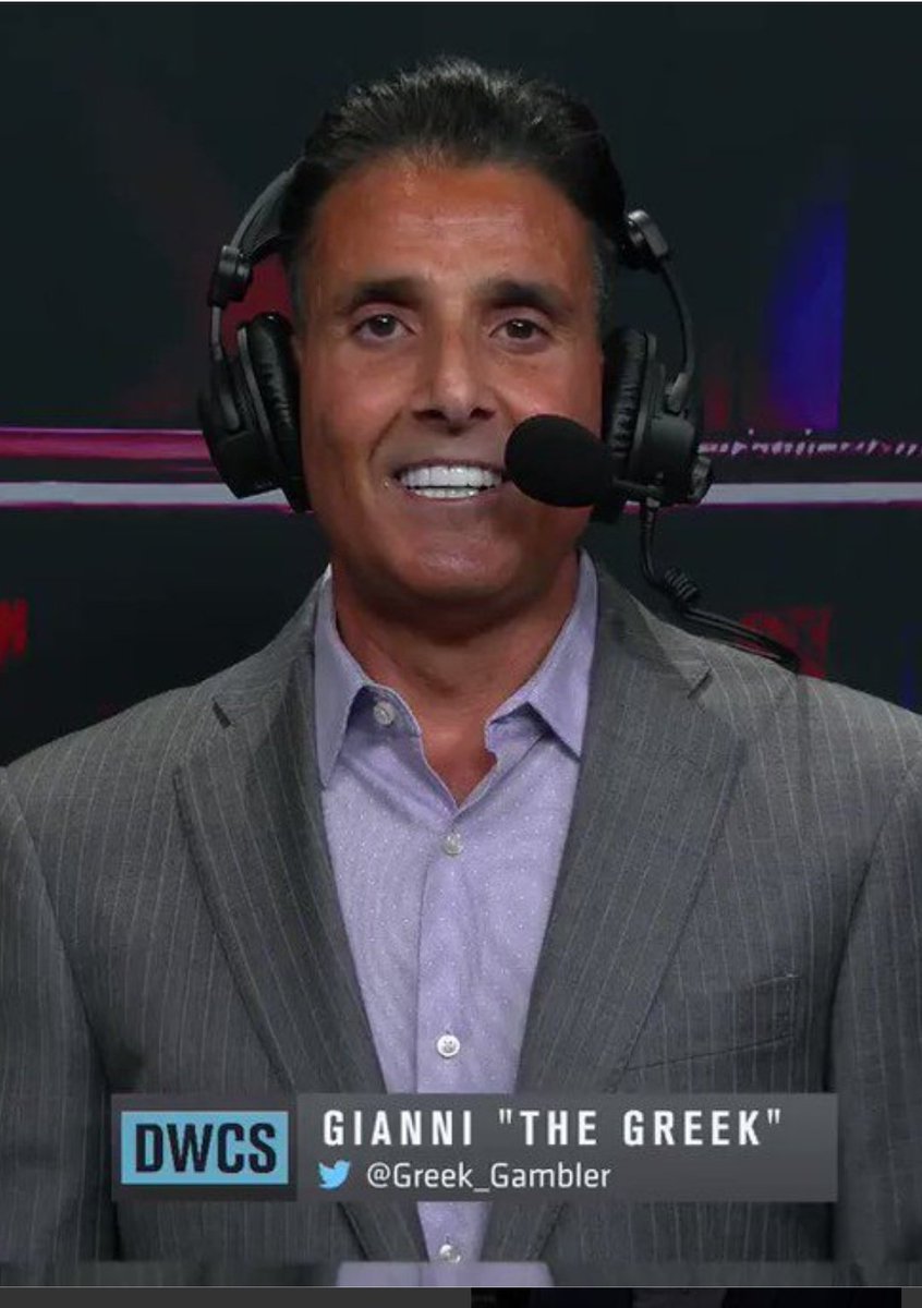 WEyepokes's tweet photo. Just saying you haven't seen these two in the same room at the same time 🤔 #DWCS6 #giannithegreek #ufc https://t.co/RybLWMvKrV