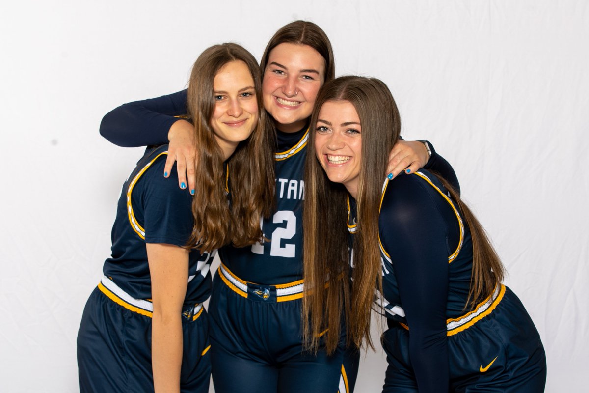 Augustana Women's Basketball tweet media