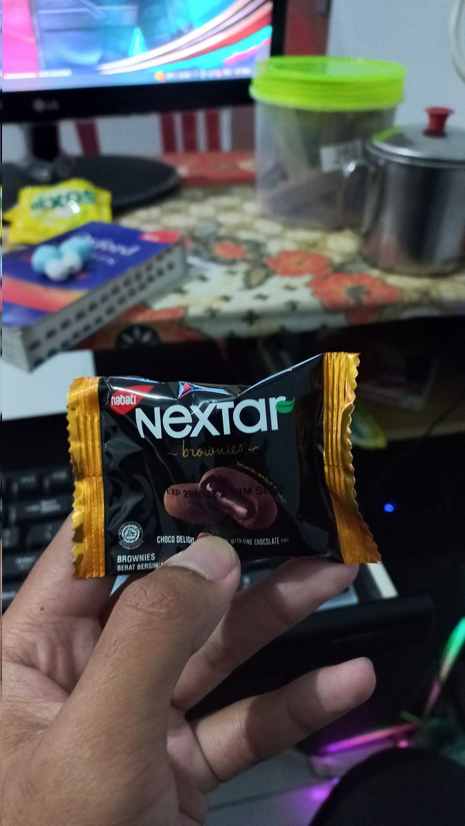 AdenElbasith's tweet photo. Riset membuktikan bahwa mengomsumsi coklat dapat memberi efek bahagia dalam mengawali hari.

Apakah benar?
Let's check it out https://t.co/28MPBCqlsJ