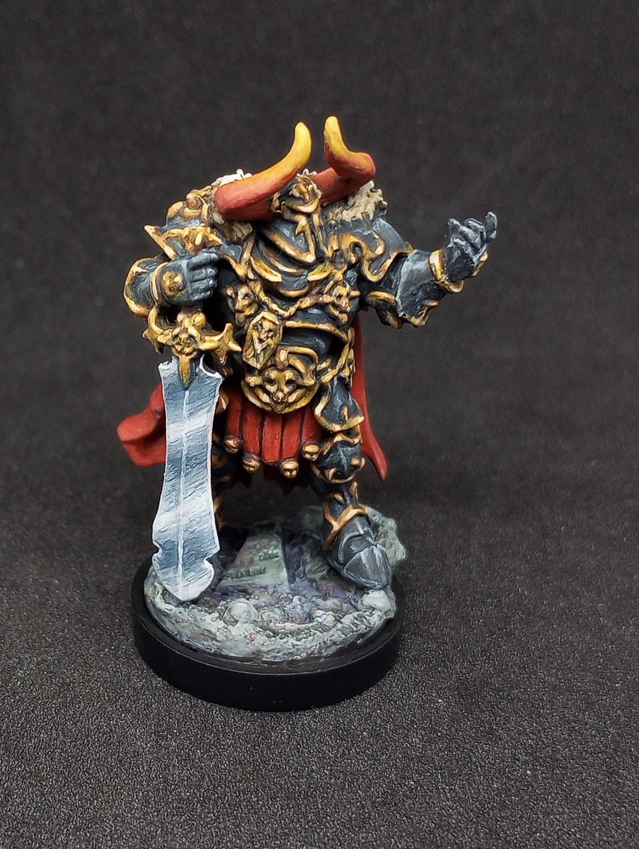 realjedijared's tweet photo. The sneaky winter ranger and barefoot priest run into a philosophizing chaos warrior. Then comes along and sea ogres. Complete randomness. #reaperchallengeleague @reapermini https://t.co/9JTFor1Gyb