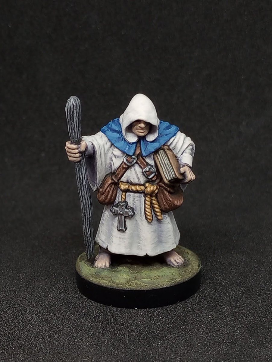 realjedijared's tweet photo. The sneaky winter ranger and barefoot priest run into a philosophizing chaos warrior. Then comes along and sea ogres. Complete randomness. #reaperchallengeleague @reapermini https://t.co/9JTFor1Gyb