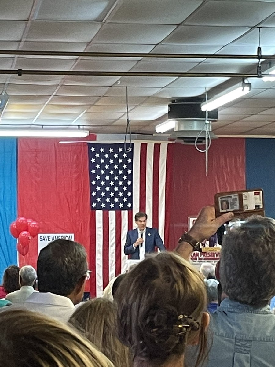 RyanDurkee23's tweet photo. A great turnout in Clinton County for Dr. Oz! #leadright #keystonetovictory https://t.co/8rAkMAmm7Q