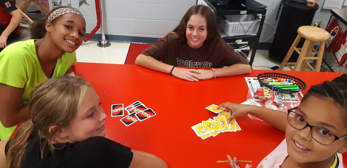 HUGE thank you to everyone who donated games from our Amazon list! #rainydays #indoorrecess They REALLY wanted to get on chromebooks but then...
Fun watching them interact with each other!! #buildingrelationships <a href="/AlvatonElem/">Alvaton Elementary</a>