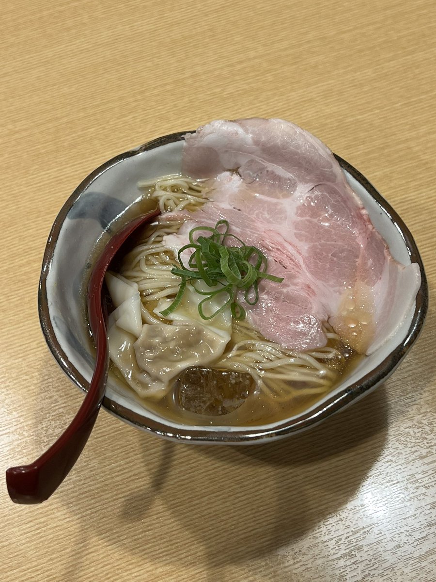 tyu_ka_soba_syu's tweet photo. 8月31日(水)

本日から期間限定

鶏しょうゆ

氷見煮干しの冷やしそば

金沢甘エビの冷やしそば(31日で終了)

以上です🍜

皆様のご来店をお待ちしております🙇‍♂️

☆鶏しょうゆ、金沢甘エビの冷やしそば☆ https://t.co/AVvoV7gVss