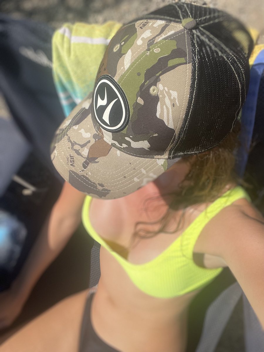 GoddessJexxi's tweet photo. #bikini #milf #camomom #camo #sunshine #killik #fakeboobs #sexy #beachday https://t.co/5tns6JMztr