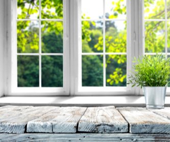 bbbconnecticut's tweet photo. Want your windows/gutters cleaned or your house power washed? Catch the latest episode of "Trust Talks" to learn the questions to ask &amp; scams to watch out for before hiring a contractor.  Starting tonight @7:00 on @nutmegtv.  
Watch anytime here: https://t.co/fsFrhl7BNh https://t.co/qnFMxK82GA