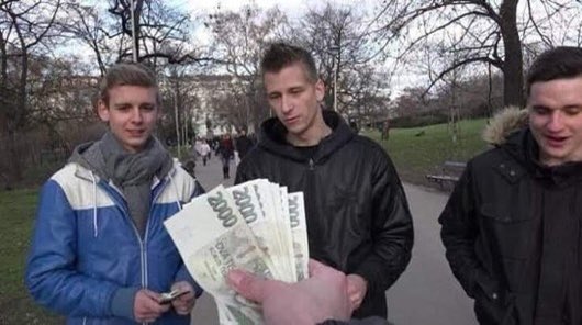 fitnessgayz's tweet photo. Me: I’ve raised MILLIONS of dollars for the LGBT!

Me raising millions of dollars for the LGBT: https://t.co/O5PINzIXrN