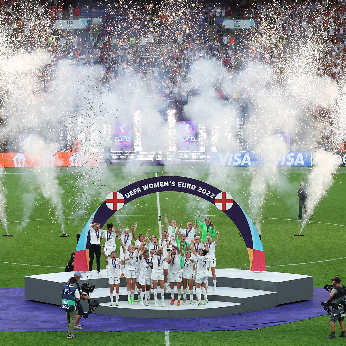 Lionesses's tweet image. ONE MONTH AGO... 🤩