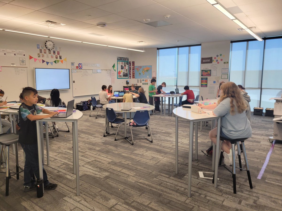 MomentBulb's tweet photo. @BesdGifted @JsMcCainElaz 6th grade gifted cluster students in Ms. Tosti's class created choice menu products to show their learning about matter and atoms. #gifted #buckeyegifted #choicevoice #choicemenus https://t.co/iMoWJMln2a