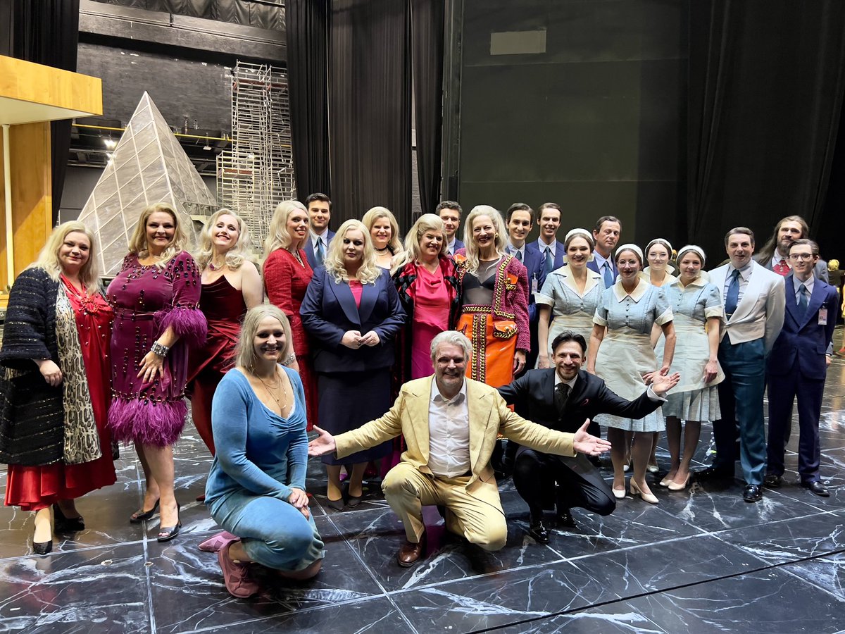corn_iusmeister's tweet photo. This was the #BFRing22. We all together had a fantastic summer. 

@WagnerFestival #BFRheingold #BFWalküre #BFSiegfried #BFGötterdämmerung
📸 Matthias Lutz https://t.co/pgq80ZIecp