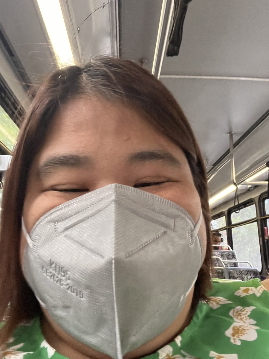 libbypowers203's tweet photo. First night class of the 2022 fall semester. Mask and All #MSWorBust #MaskingUp #CovidIsNotOver #PittGradStudies https://t.co/yazzDa7LB3