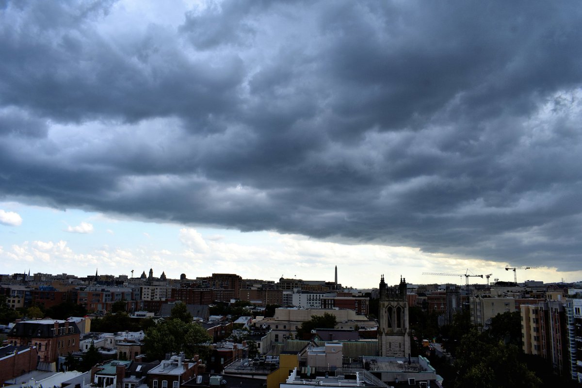 LAHoverman's tweet photo. Angry skies moving across downtown DC with the arrival of  the afternoon storm line. @capitalweather @dougkammerer @MyRadarWX @PoPville https://t.co/nllaYIUl3M
