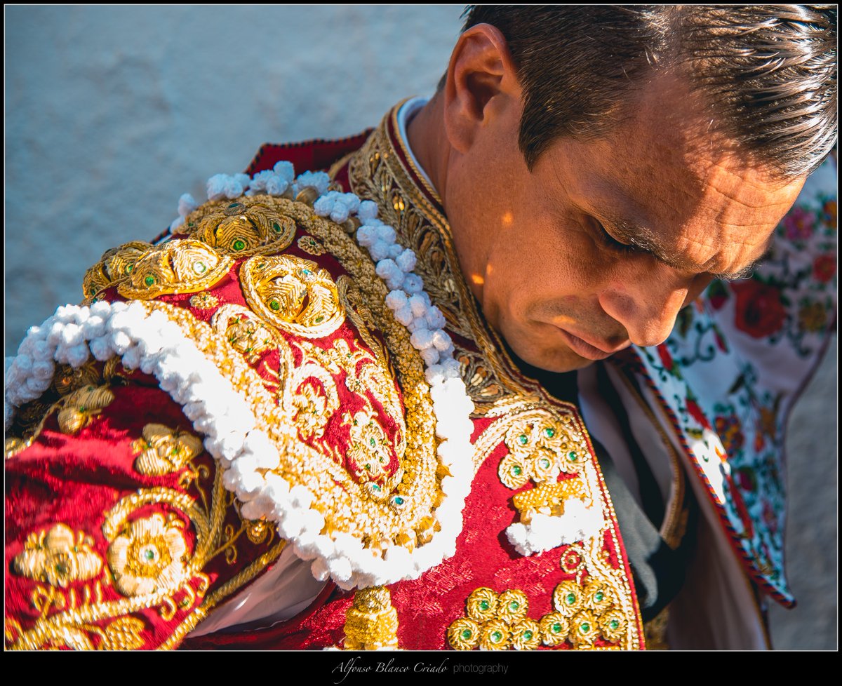 alfonsoblcr's tweet photo. JM en la patio de cuadrillas @JMManzanares
#Remedios22 #ColmenarViejo
@zunigatoros @AytoColmenar @CircuitosToros https://t.co/6pw03Nb98H