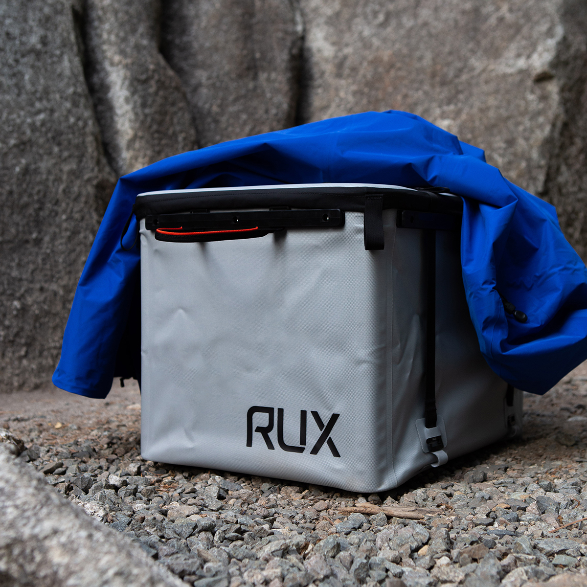 Say hello to our new LIMITED EDITION color!

Built to withstand any weather and big enough to hold all your equipment, the RUX 70L is the perfect portable storage solution for your gear.

See how the RUX 70L can change the way you pack your gear now.

rux.life/products/rux-7…