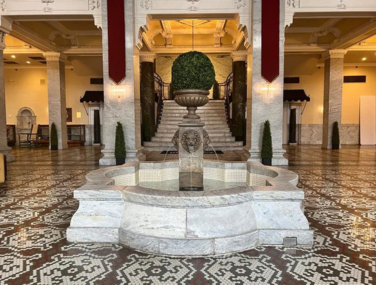 jdc_llc's tweet photo. You never know what gems you'll find in a smaller market. This week we're onsite in Alexandria, Louisiana, at the stunning Hotel Bentley. Opened in 1908, the Renaissance-style hotel is on the National Register of Historic Places.

#eventprofs #louisiana #hospitality https://t.co/4i052kd4pC