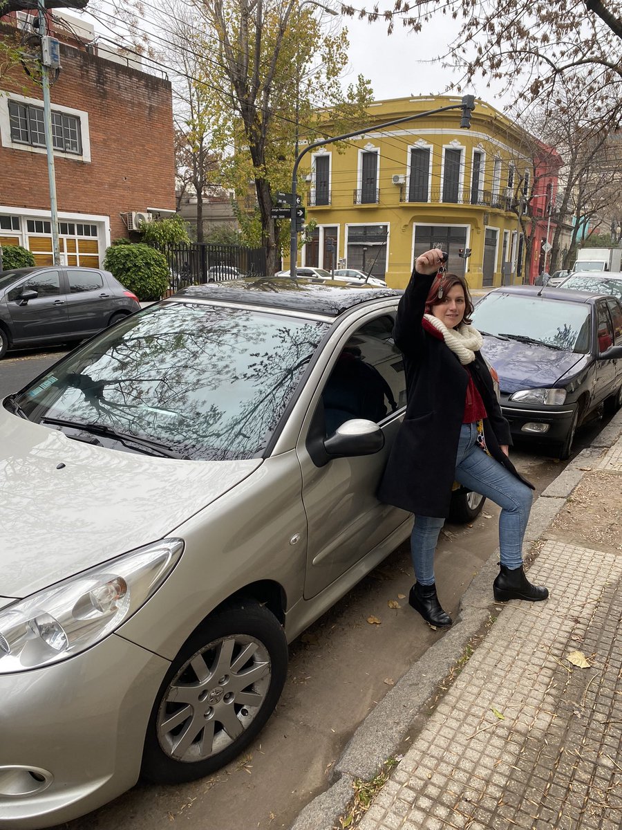 petalodesal's tweet photo. Y entonces por fin, como con 20 años de retraso, soy “la amiga con coche” #mujeresalvolante #conductoradesignada https://t.co/IhP59cstgy