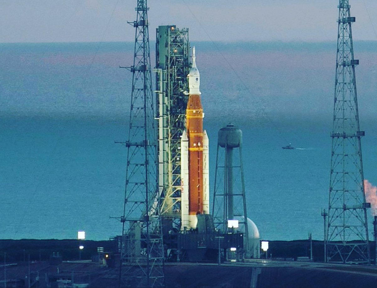 valor4us's tweet photo. My hope is a mechanical failure and they kank before launch.
But. 😞
They will launch and it will end in fire.
There will be proof of sabotage by laser or similar and it will be from an “unknown” source.
#artemis #nasafailure or #sabotage #prayforearth
🚀(1) https://t.co/Aob0oUKw6a