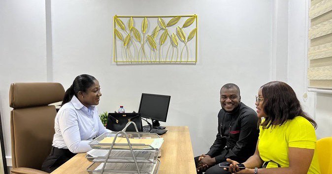 gayoghana's tweet photo. Today, the Executive Committee for @lcoyghana, an initiative GAYO is a proud partner of, paid a courtesy call on the Deputy CEO and the CEO of the @Youthgh, Akosua Manu and @CitizenPius. We look forward to our strategic partnership to advance the #youthclimate agenda in Ghana. https://t.co/is1TJQRNjO