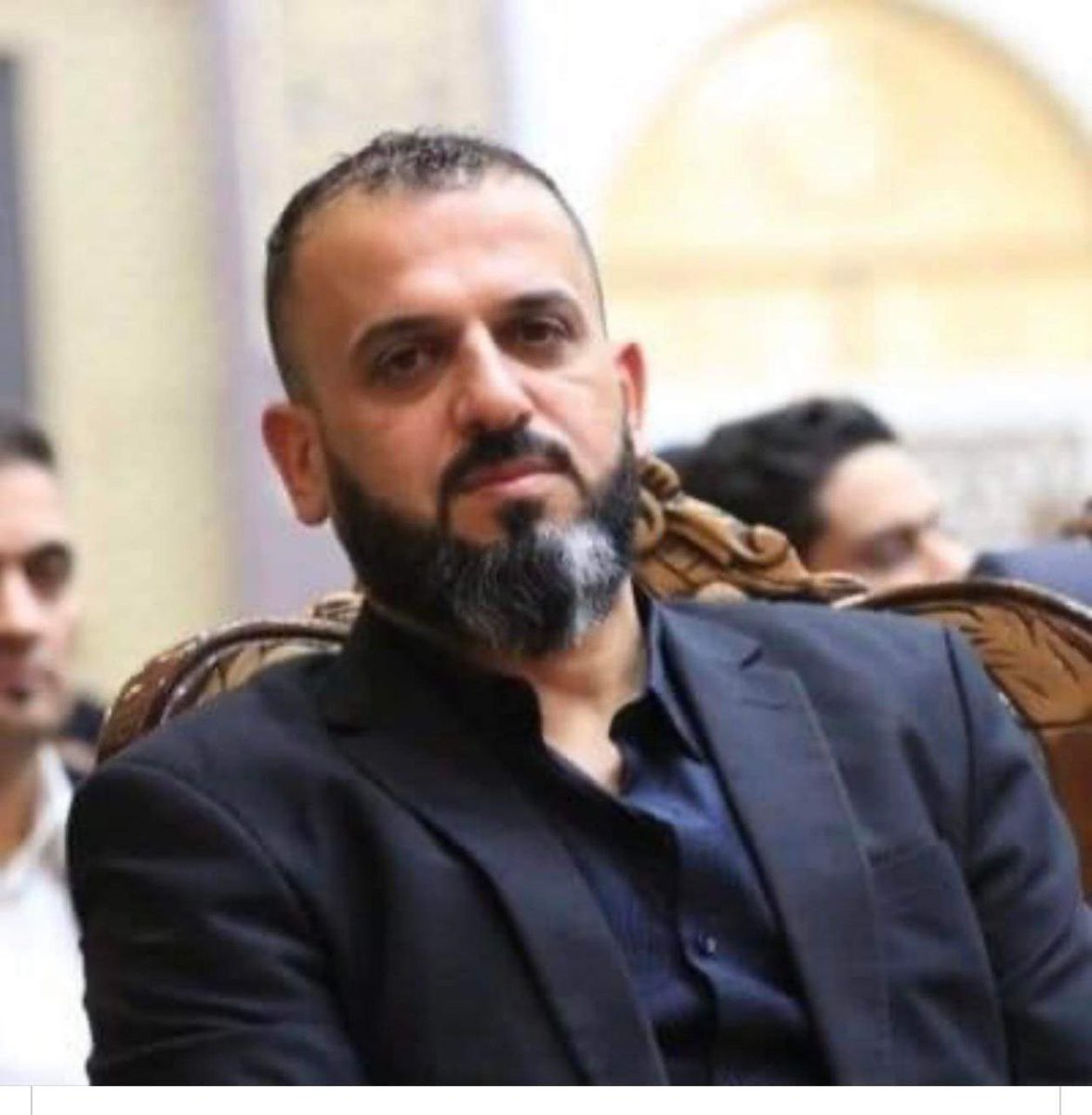 Zainab_amsoi's tweet photo. معلومة  
نوفل الياسري  مسؤول حماية المالكي
الذي نفذ الاعدام بحق المتظاهرين في القصر الجمهوري
شارك الخبر ونشرو رجاً https://t.co/dMOkZKRk4H